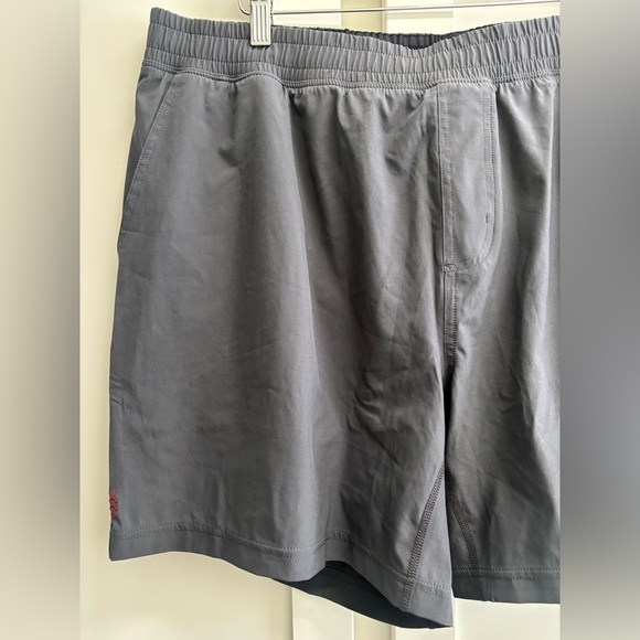 Rhône Mako Lined Shorts Men’s XXL Gray 7” Inseam NWT Performance - Picture 3 of 8